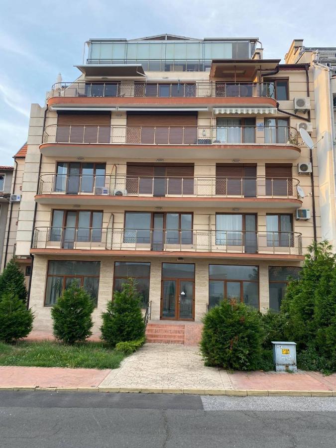 Apartment Nadejda Pomorie Luaran gambar